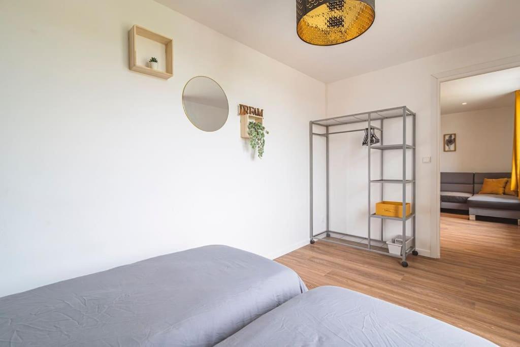 "Le Chaleureux" Appartement Pour 4 Personnes Isles-sur-Suippe Exterior foto